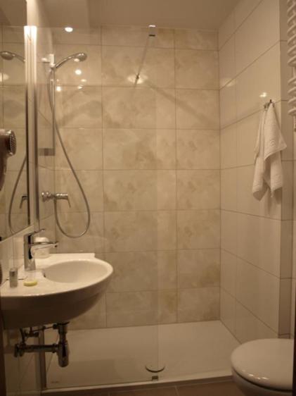 Hotel Kamiza Wyszków Eksteriør bilde